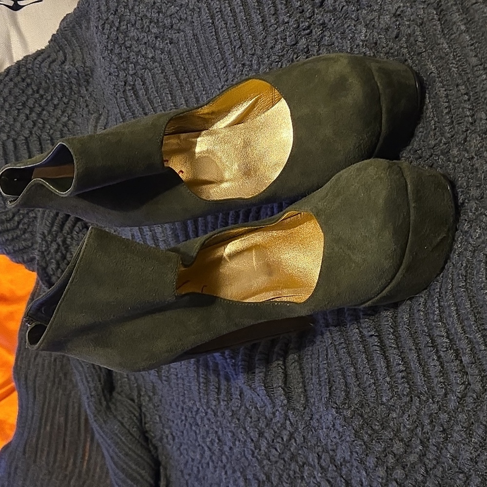 Walter Steiger Forrest Green Suede Heeled Shoes Size 39 1/2 Euro (9)